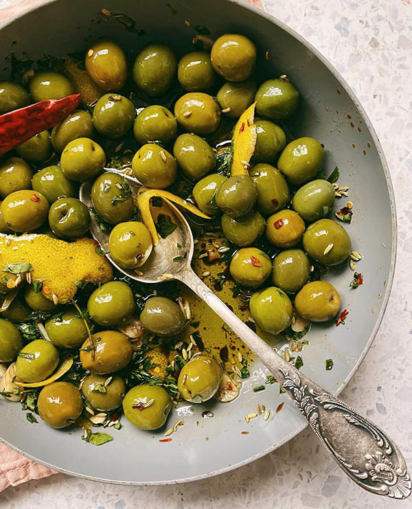 Everything You Need to Know About Olive Oil Acidity - Brightland.co