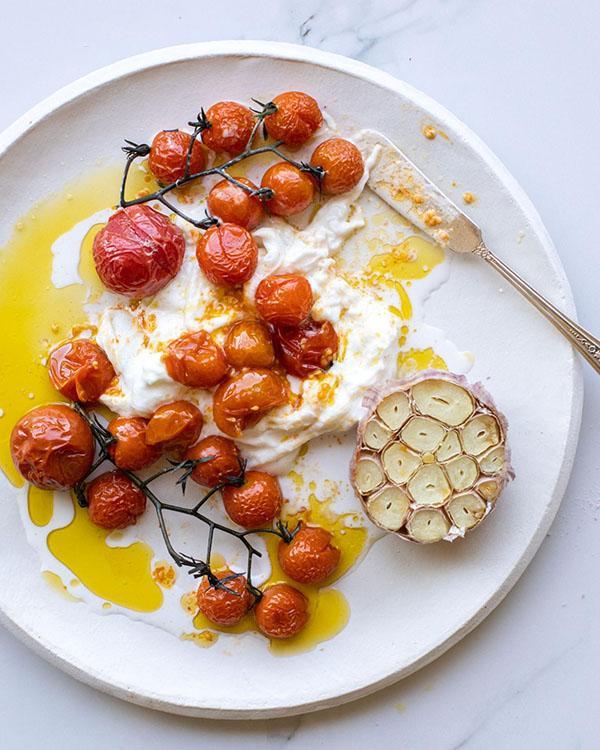 roasted tomato garlic plate